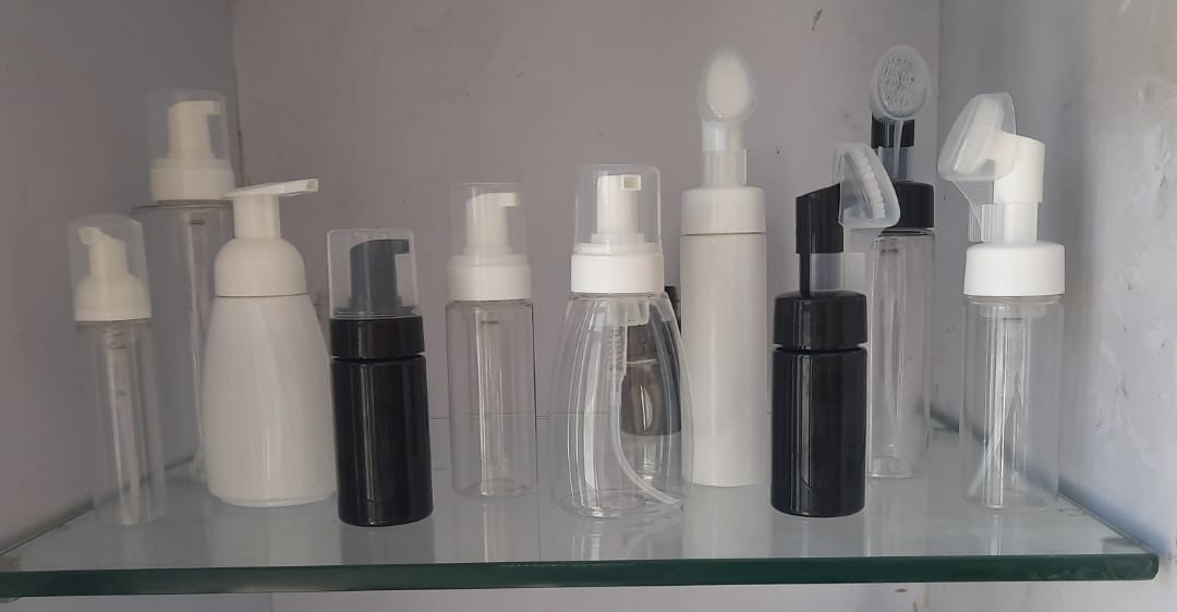 Forming Pet Bottle with Form Pump