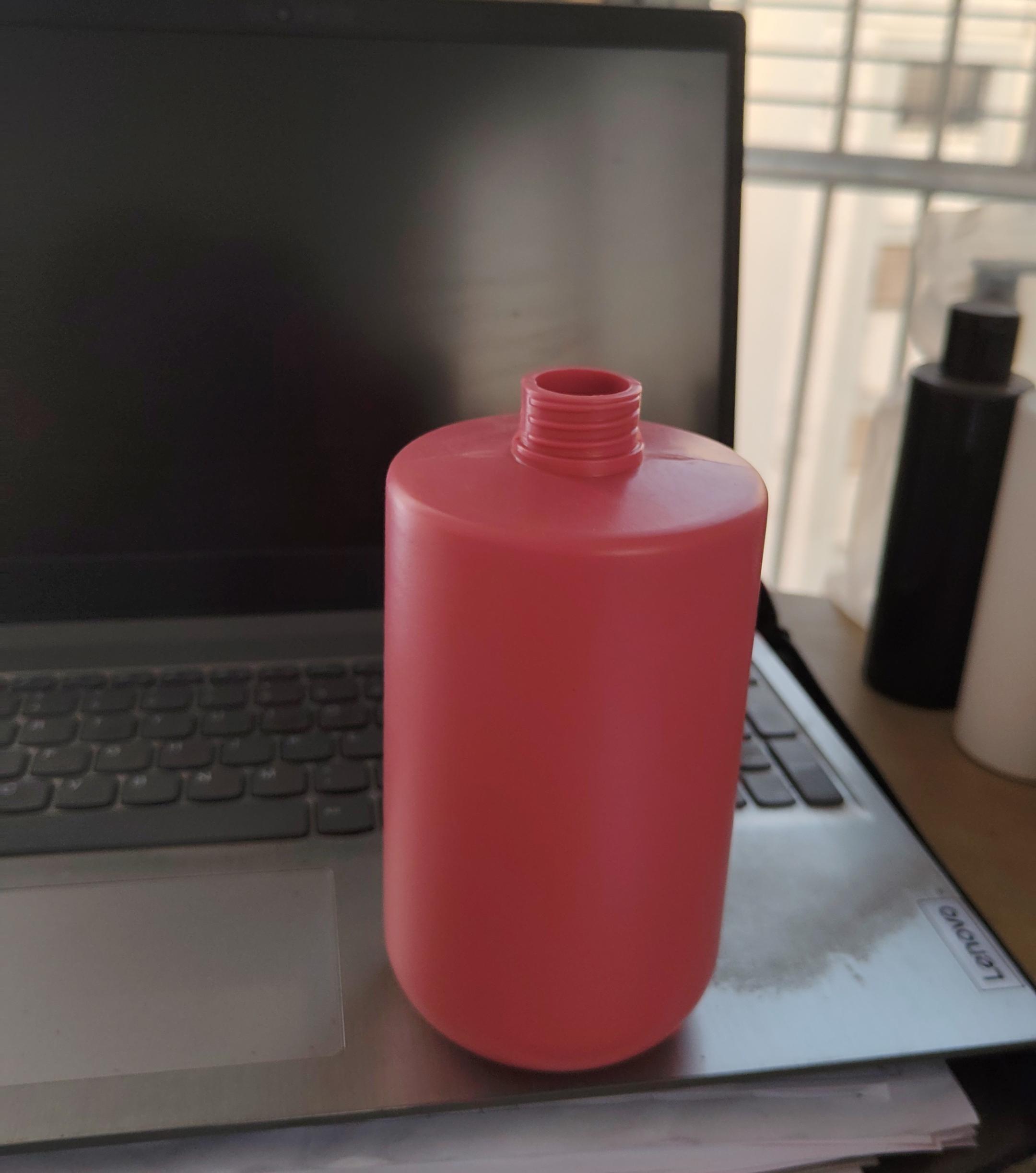 600ml HDPE shampoo bottle