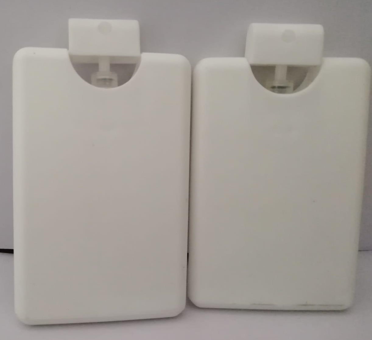 20ml Pocket Sprey Card white.jpg