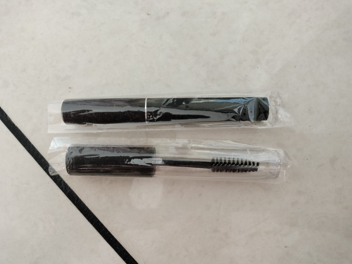 Eye Liner with Eye Mascara
